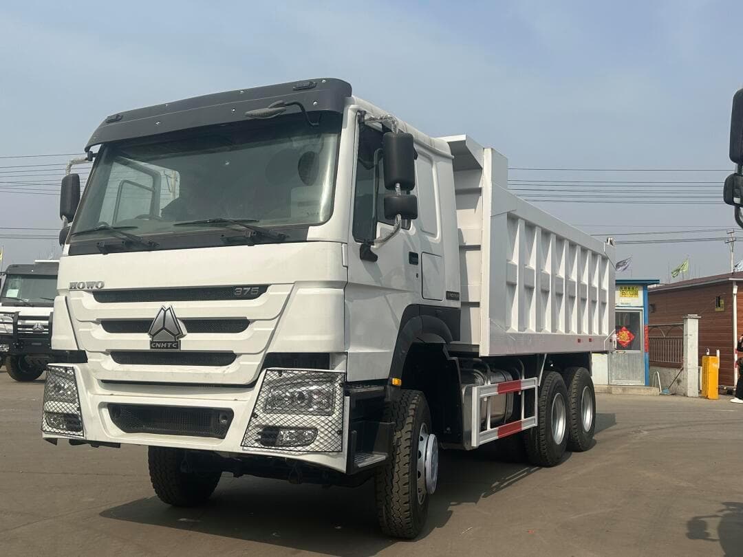 2025 Sinotruck HOWO 375